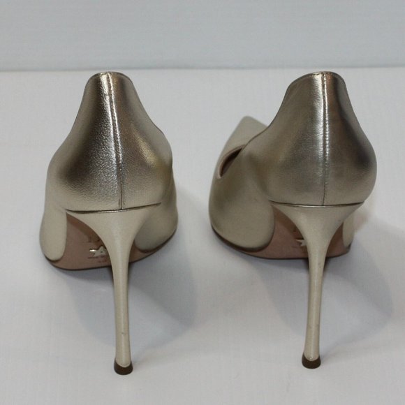 Christian Dior Gold Metallic Lambskin D-Moi Pumps size EU 40 / US 10 NEW $750 - Picture 6 of 10